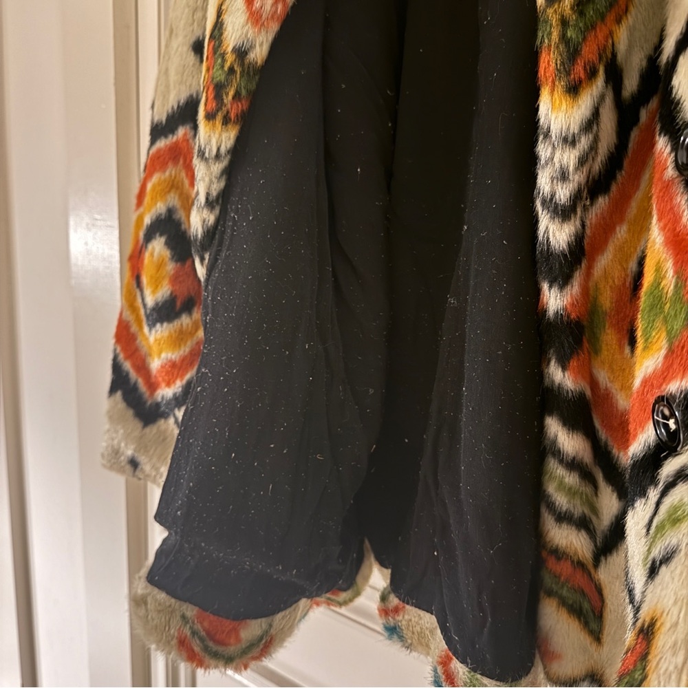 Free People Carmella Faux Fur Coat size medium • tribal print fur jacket - Picture 9 of 11